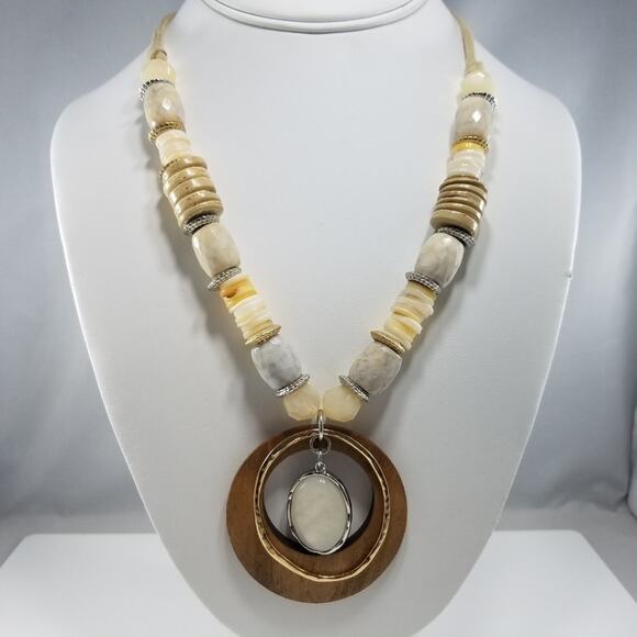 Chico's Beige Cream Gemstone Beaded Wood Necklace, New With Tags - Picture 2 of 8
